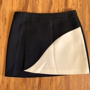 BCBG Black and white mini skirt